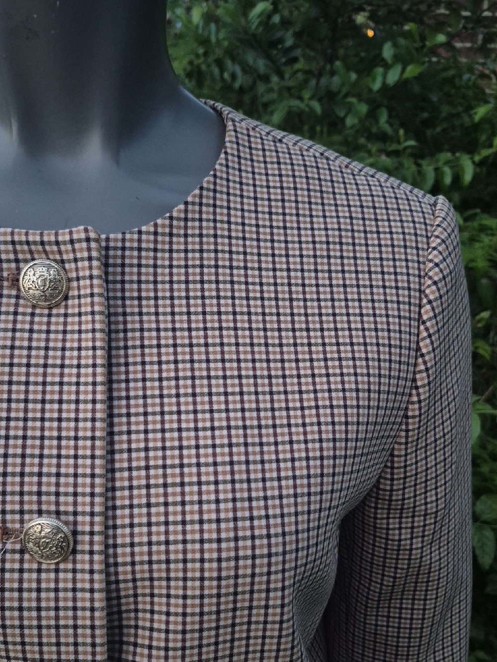 LOFT Petites (Vietnam) Ladies Collarless Gingham Blazer W/Gold Button Accents